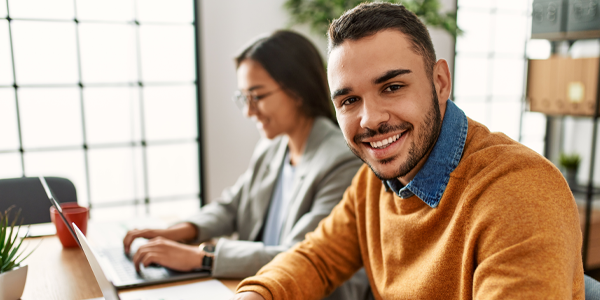 Encuentra trabajo actualizando tu perfil profesional