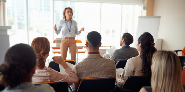 Habilidades directivas para impulsar tu ascenso laboral