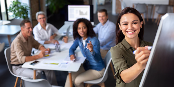 Comunicación efectiva en el trabajo: mejora el ambiente laboral